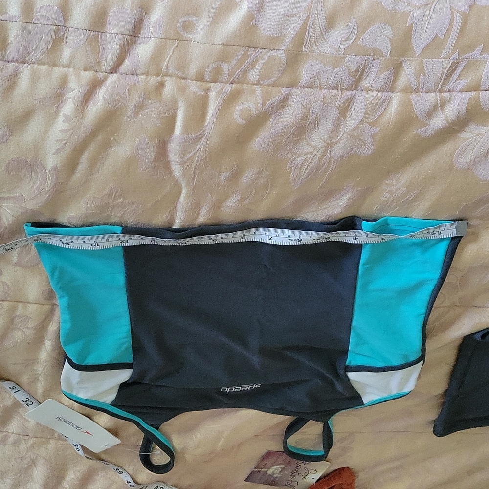 New speedo bathing suit. - Picture 4 of 6